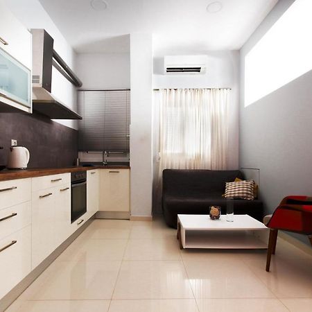 Twin Lofts Ταξιαρχών, A Kalamatastay Property 外观 照片