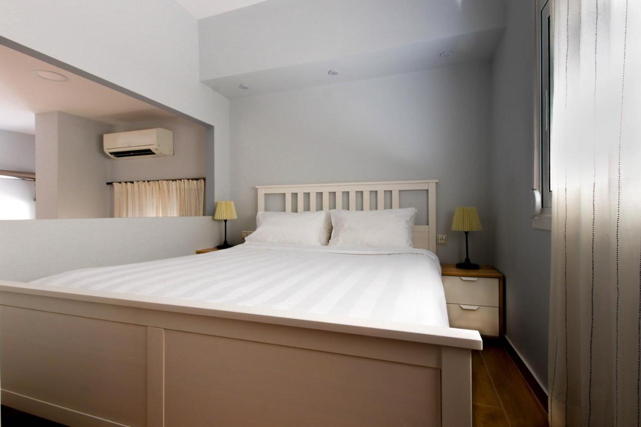 Twin Lofts Ταξιαρχών, A Kalamatastay Property 外观 照片