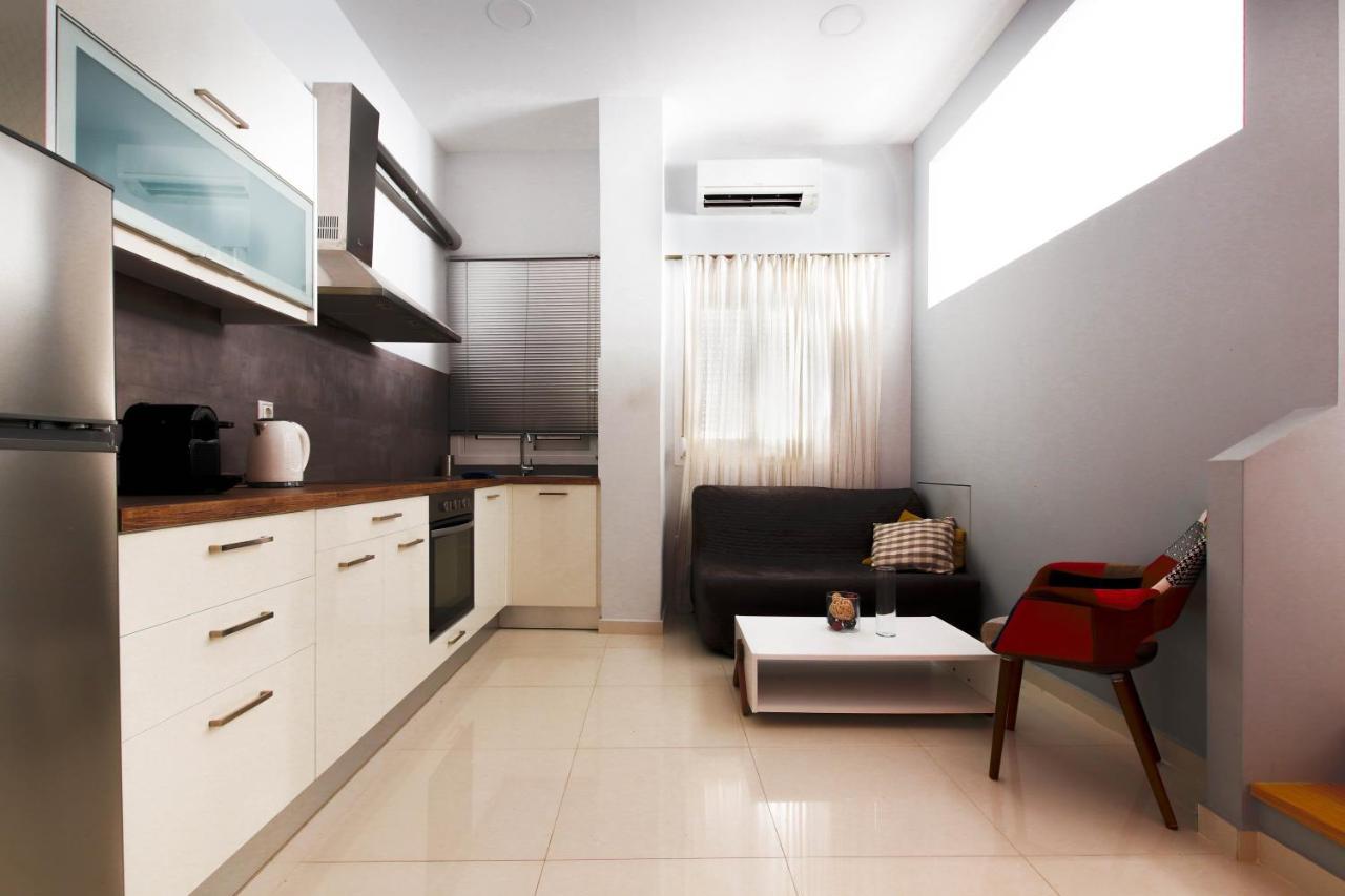 Twin Lofts Ταξιαρχών, A Kalamatastay Property 外观 照片